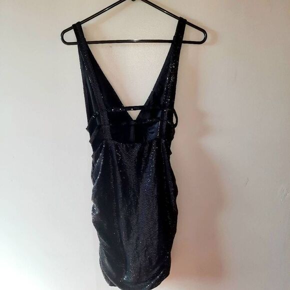 Urban Outfitters Mila Black Mini Sequin Dress - Picture 4 of 8